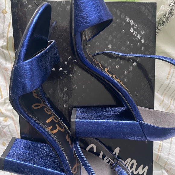 Royal blue crinkle Sam Edelman Yaro heels. Worn once. - Picture 3 of 5